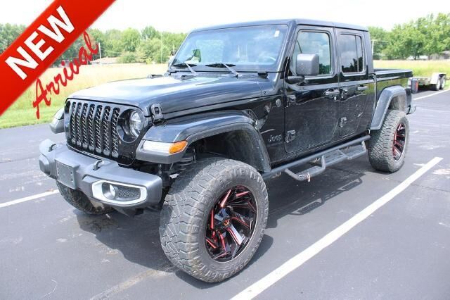 2022 Jeep Gladiator Sport