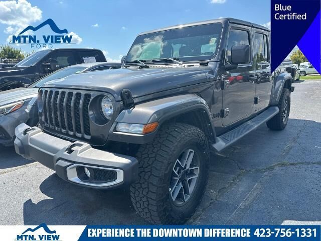 2023 Jeep Gladiator Sport