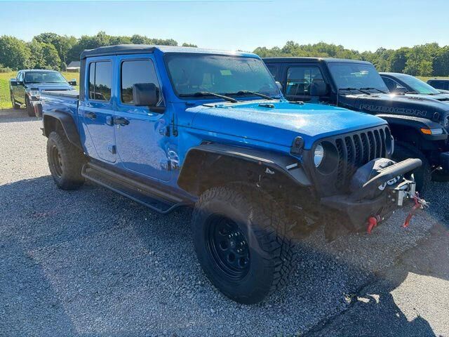 2022 Jeep Gladiator Sport