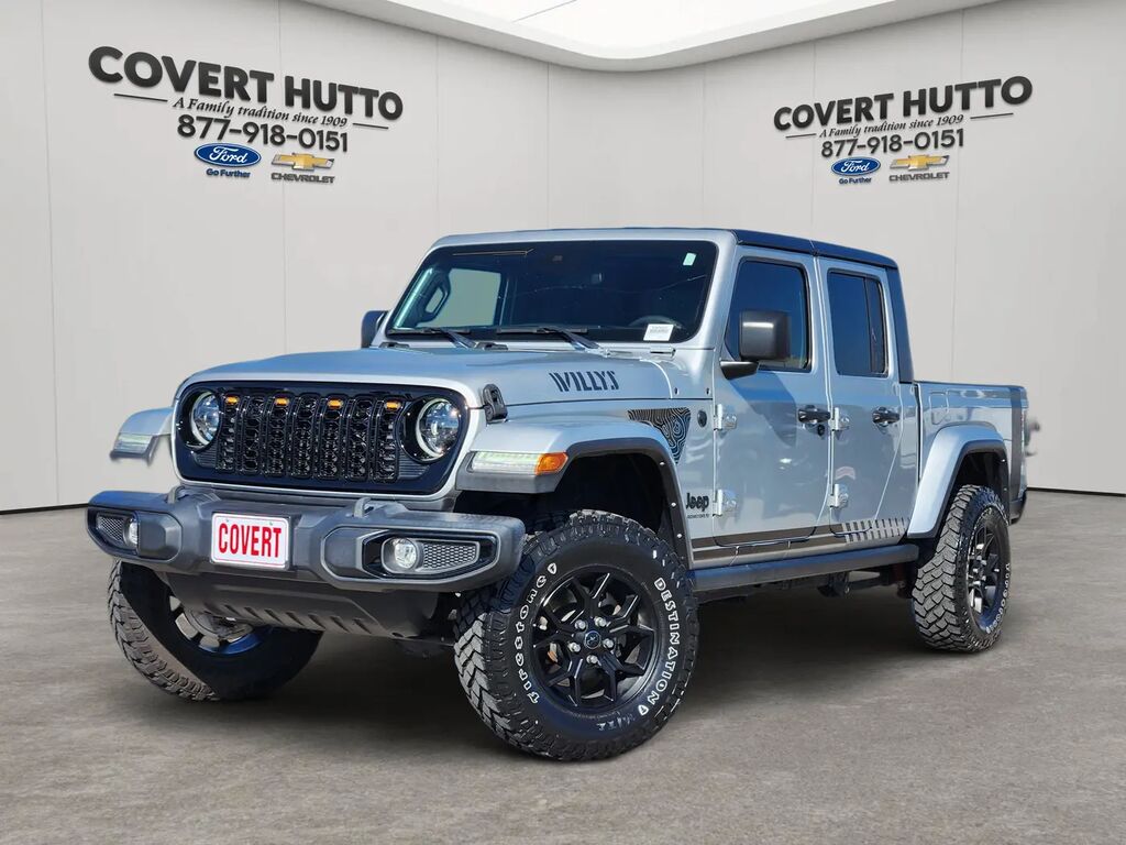 2024 Jeep Gladiator Sport — photo 1 of 13