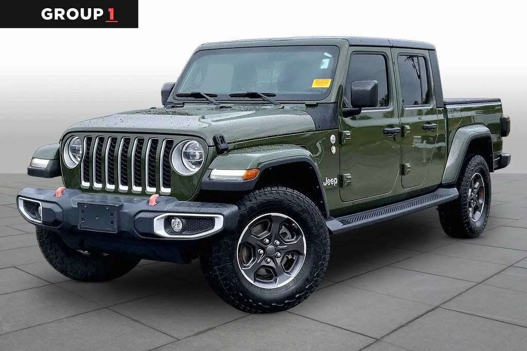 2022 Jeep Gladiator Overland — photo 1 of 13