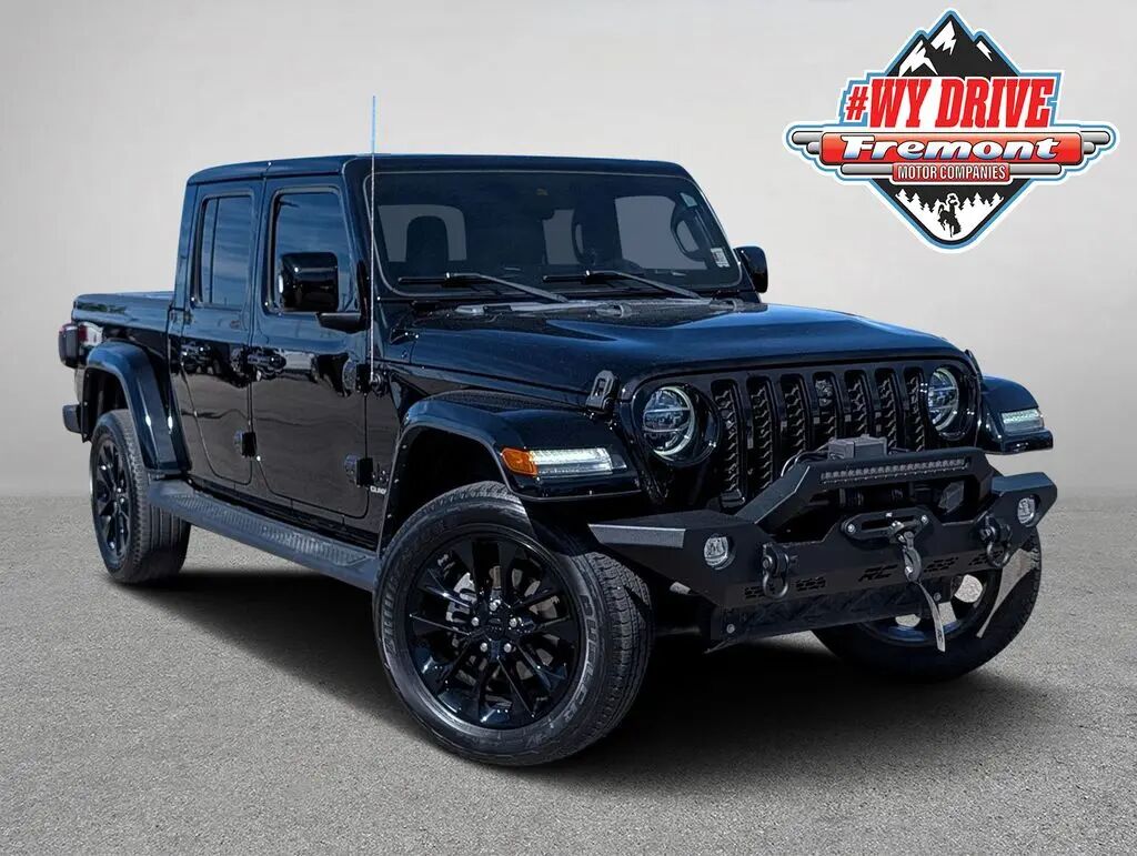 2022 Jeep Gladiator Overland — photo 1 of 13