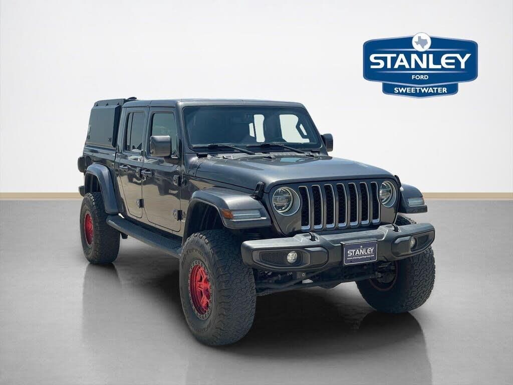 2021 Jeep Gladiator Overland — photo 1 of 1