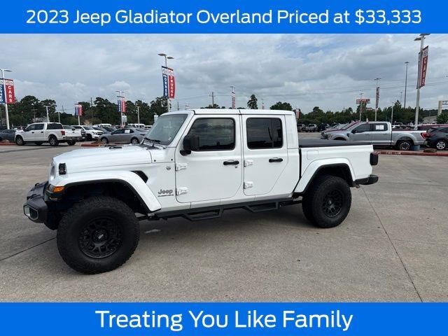2023 Jeep Gladiator Overland