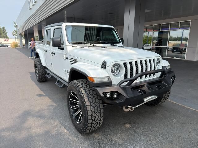 2020 Jeep Gladiator Overland