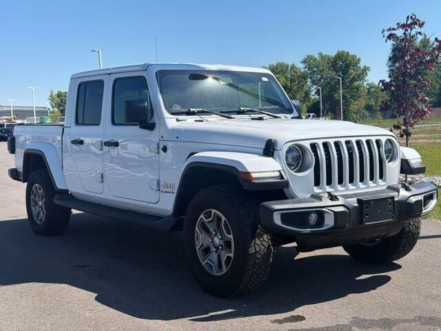 2022 Jeep Gladiator Overland