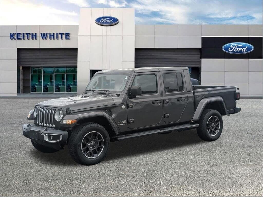 2023 Jeep Gladiator Overland — photo 1 of 1