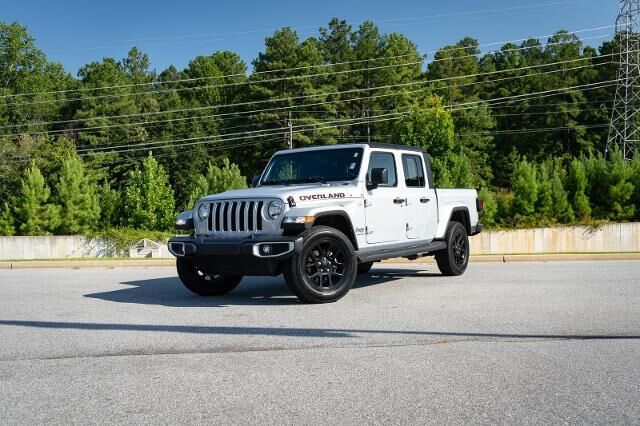 2023 Jeep Gladiator Overland