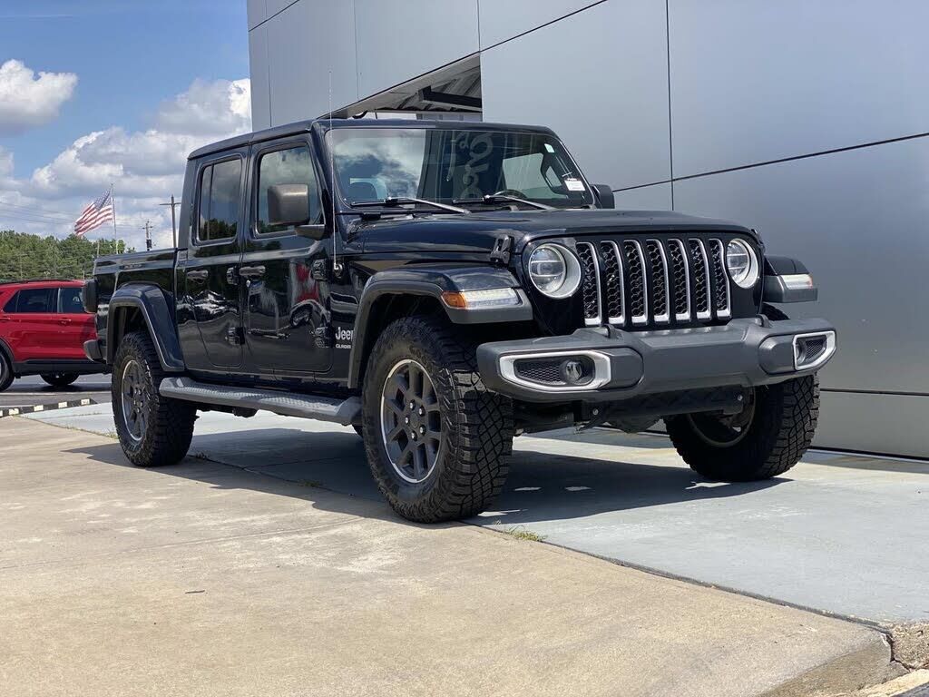 2020 Jeep Gladiator Overland — photo 1 of 1