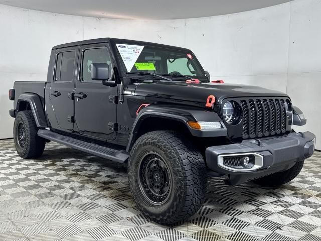 2022 Jeep Gladiator Sport