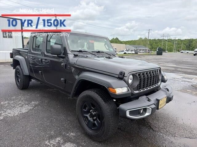 2024 Jeep Gladiator Sport
