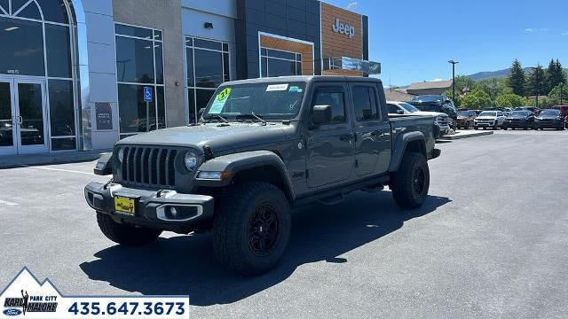 2021 Jeep Gladiator Sport