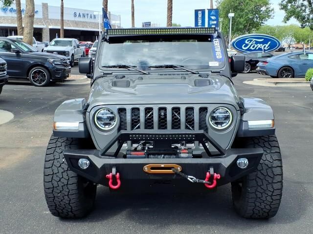 2020 Jeep Gladiator Rubicon — photo 1 of 12