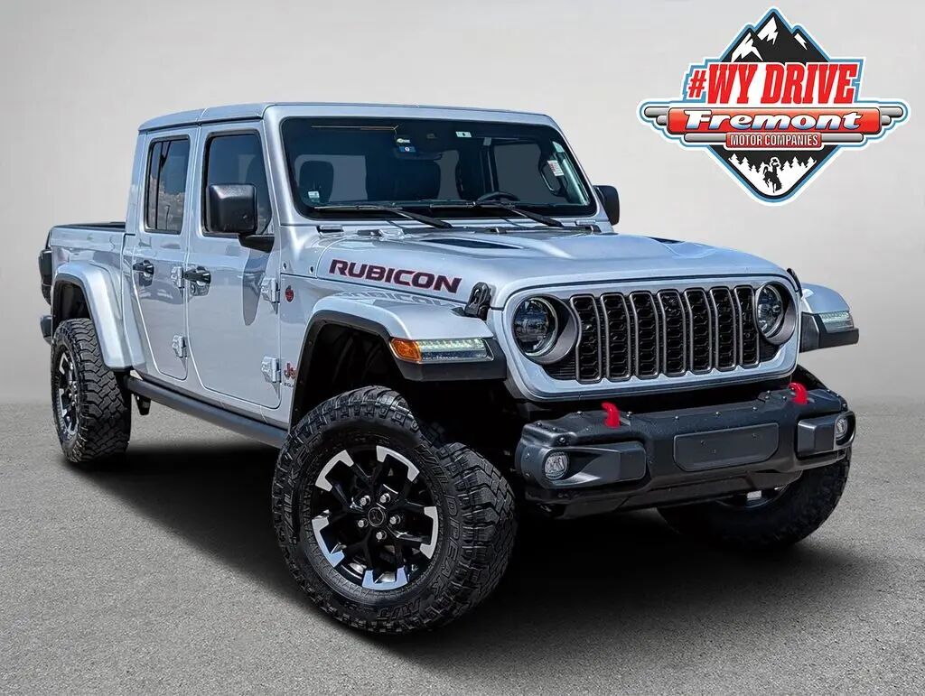 2024 Jeep Gladiator Rubicon — photo 1 of 13