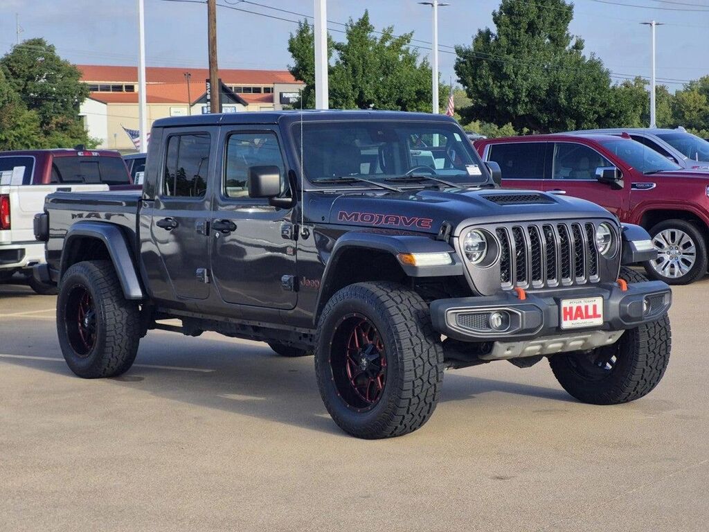 2020 Jeep Gladiator Mojave — photo 1 of 13