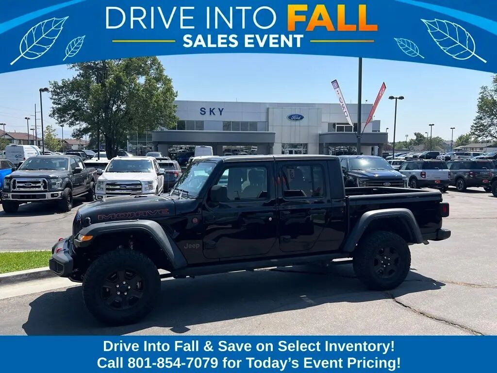 2023 Jeep Gladiator Mojave — photo 1 of 13
