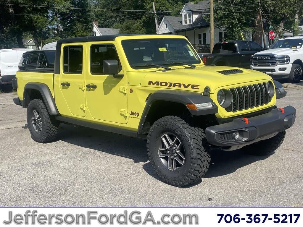 2024 Jeep Gladiator Mojave — photo 1 of 1