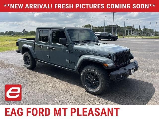 2025 Jeep Gladiator Sport