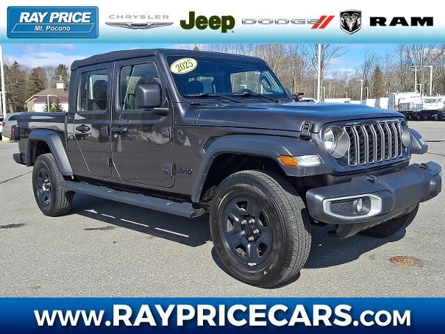 2025 Jeep Gladiator Sport