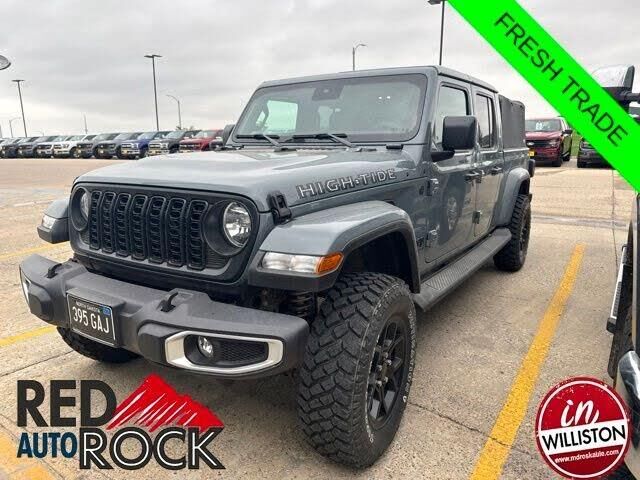 2025 Jeep Gladiator Sport
