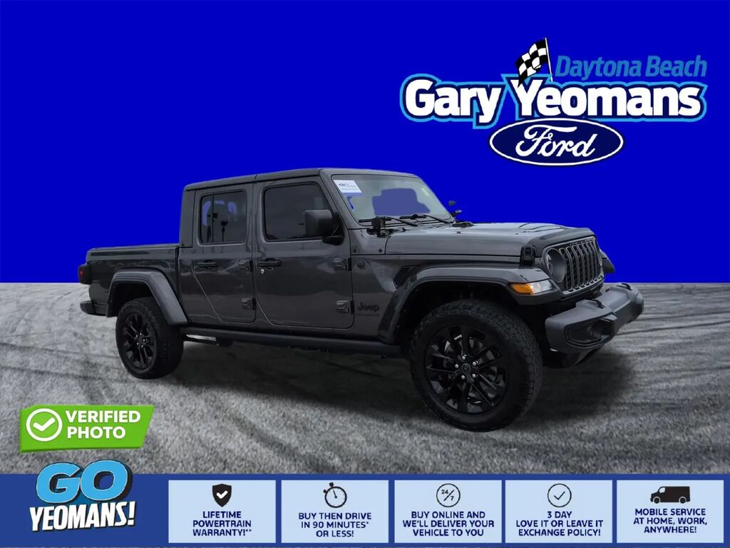 2025 Jeep Gladiator Sport — photo 1 of 13