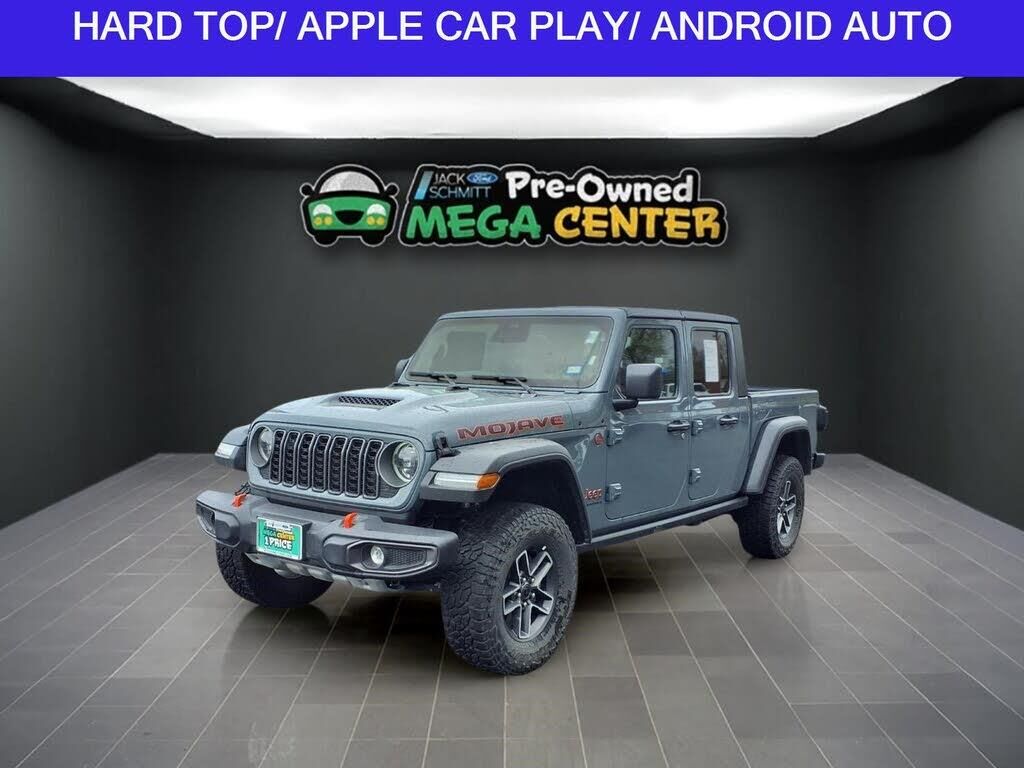 2026 Jeep Gladiator Mojave — photo 1 of 1