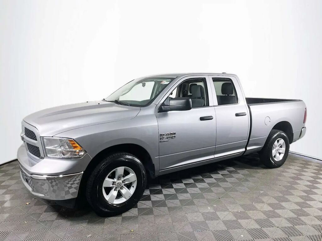2024 Ram 1500 Classic SLT