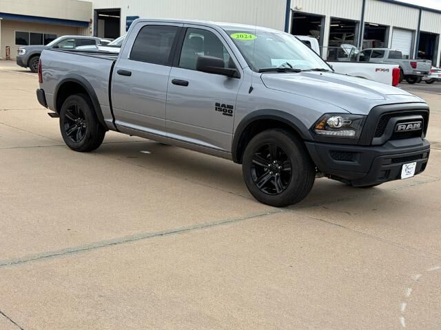 2024 Ram 1500 Classic SLT