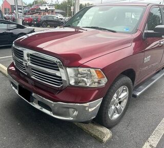 2018 Ram 1500 SLT
