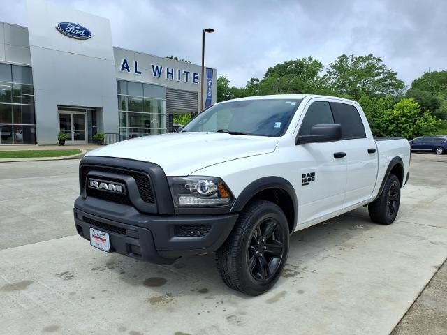 2024 Ram 1500 Classic SLT
