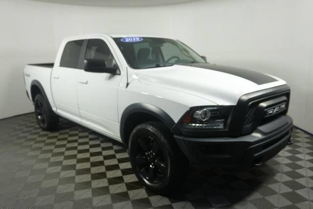 2019 Ram 1500 Classic SLT — photo 1 of 12