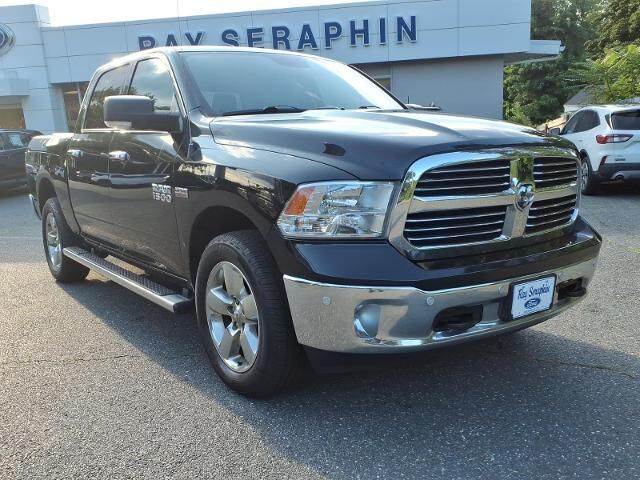 2016 Ram 1500 SLT