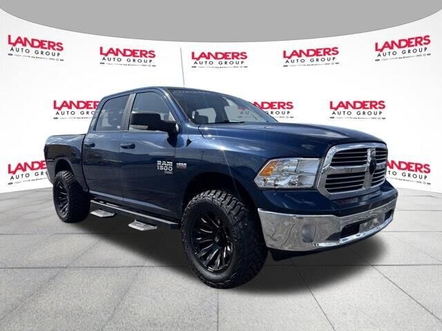2019 Ram 1500 Classic SLT — photo 1 of 7