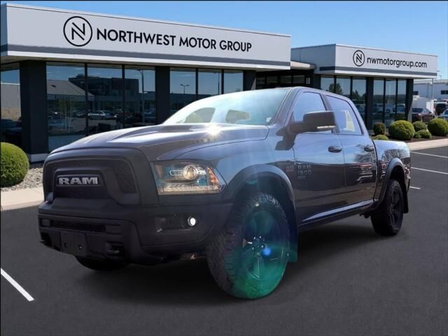 2019 Ram 1500 Classic SLT — photo 1 of 13