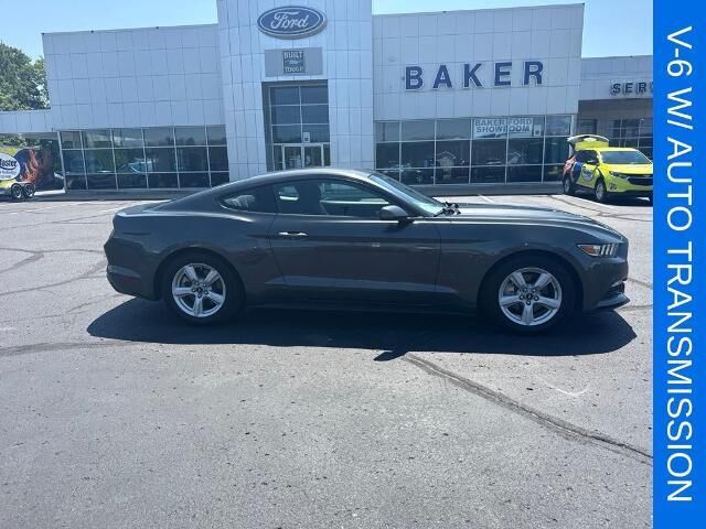 2016 Ford Mustang V6