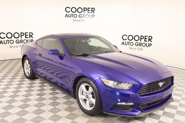 2016 Ford Mustang V6 — photo 1 of 3