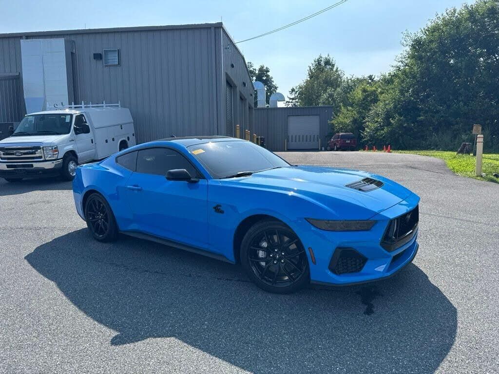 2024 Ford Mustang GT Premium — photo 1 of 1