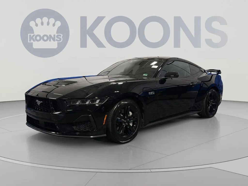 2025 Ford Mustang GT — photo 1 of 13