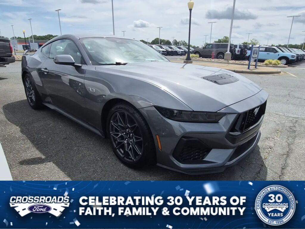 2025 Ford Mustang GT Premium — photo 1 of 13