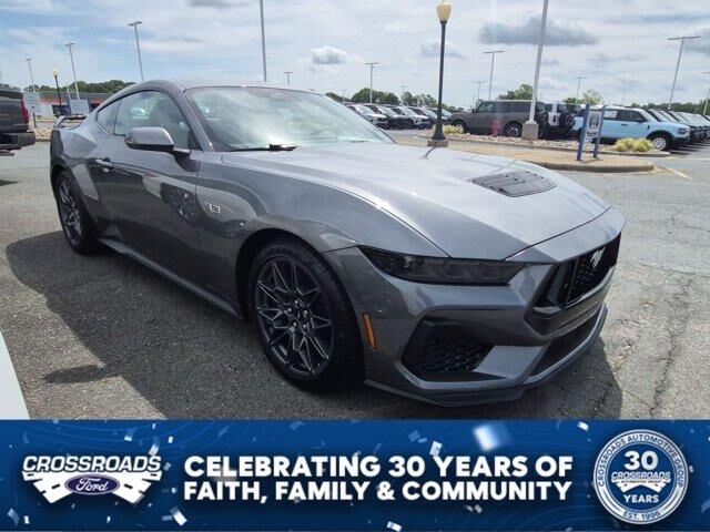 2025 Ford Mustang GT Premium — photo 1 of 13