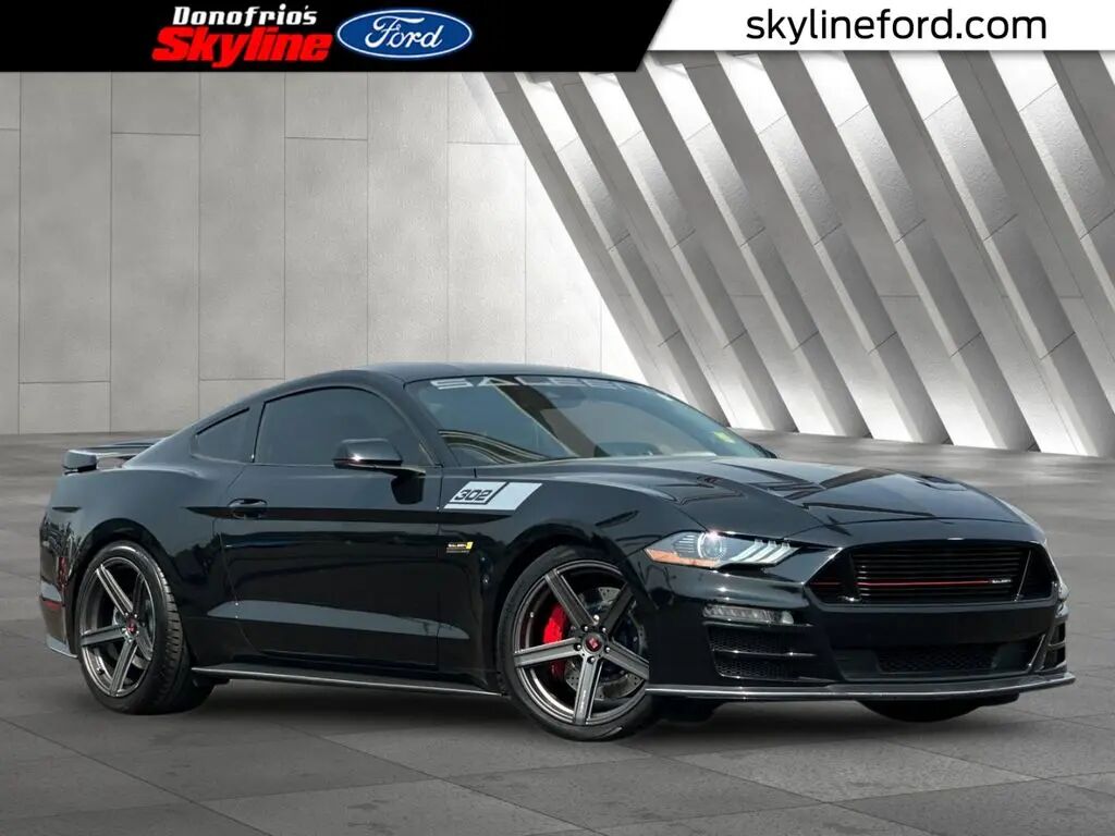 2021 Ford Mustang GT Premium — photo 1 of 2