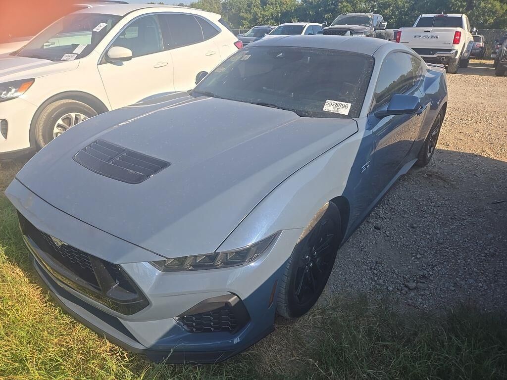 2025 Ford Mustang GT — photo 1 of 1