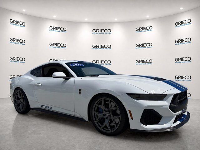 2025 Ford Mustang GT Premium — photo 1 of 13