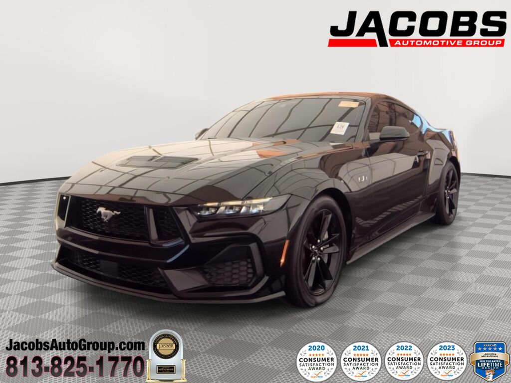 2025 Ford Mustang GT — photo 1 of 13