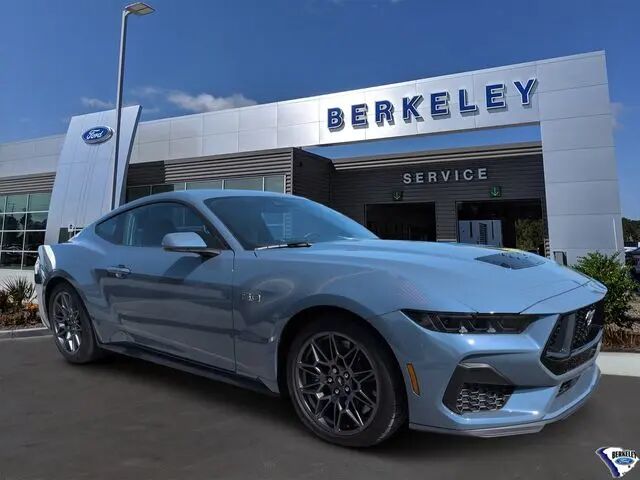 2025 Ford Mustang GT Premium — photo 1 of 13
