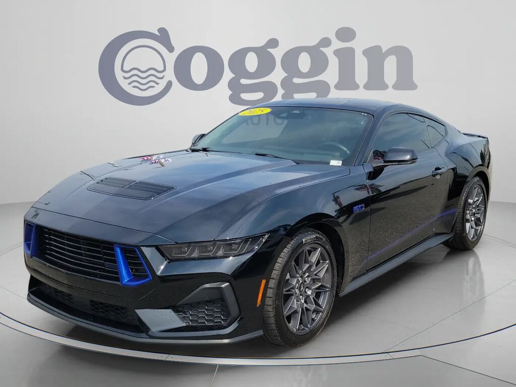 2025 Ford Mustang GT Premium — photo 1 of 13