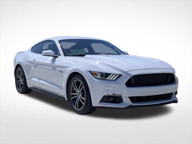 2017 Ford Mustang GT — photo 1 of 13