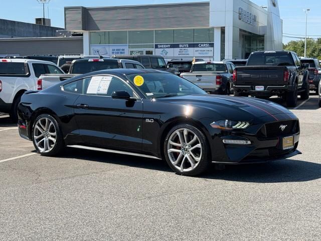 2021 Ford Mustang GT Premium — photo 1 of 13