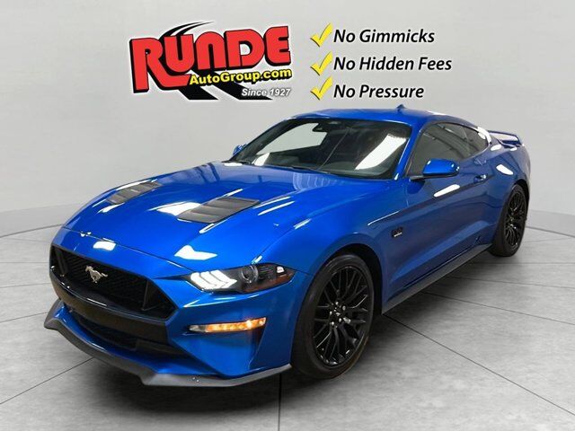 2021 Ford Mustang GT — photo 1 of 12