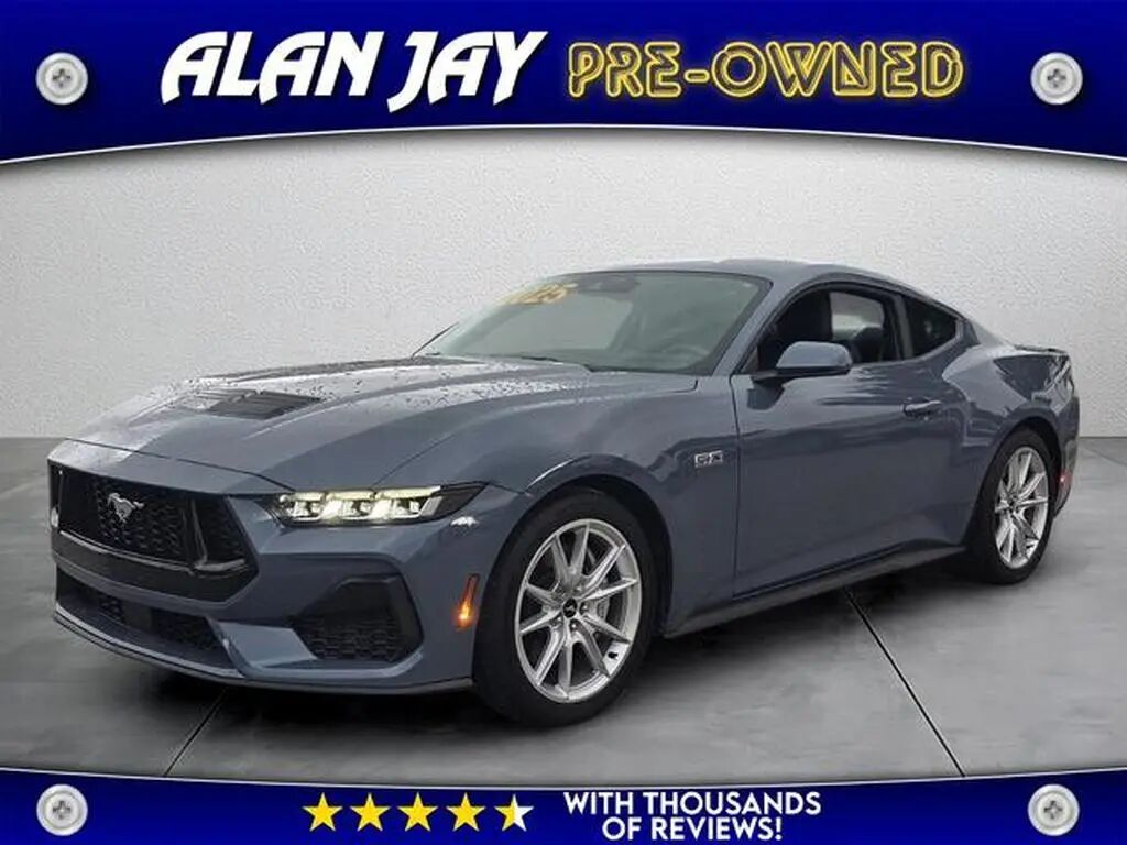 2025 Ford Mustang GT — photo 1 of 13